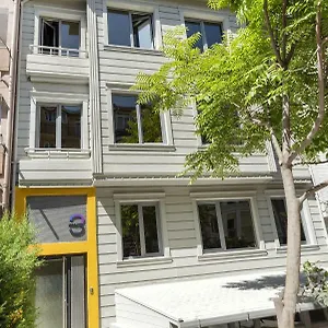 Moda Drei Hostel
